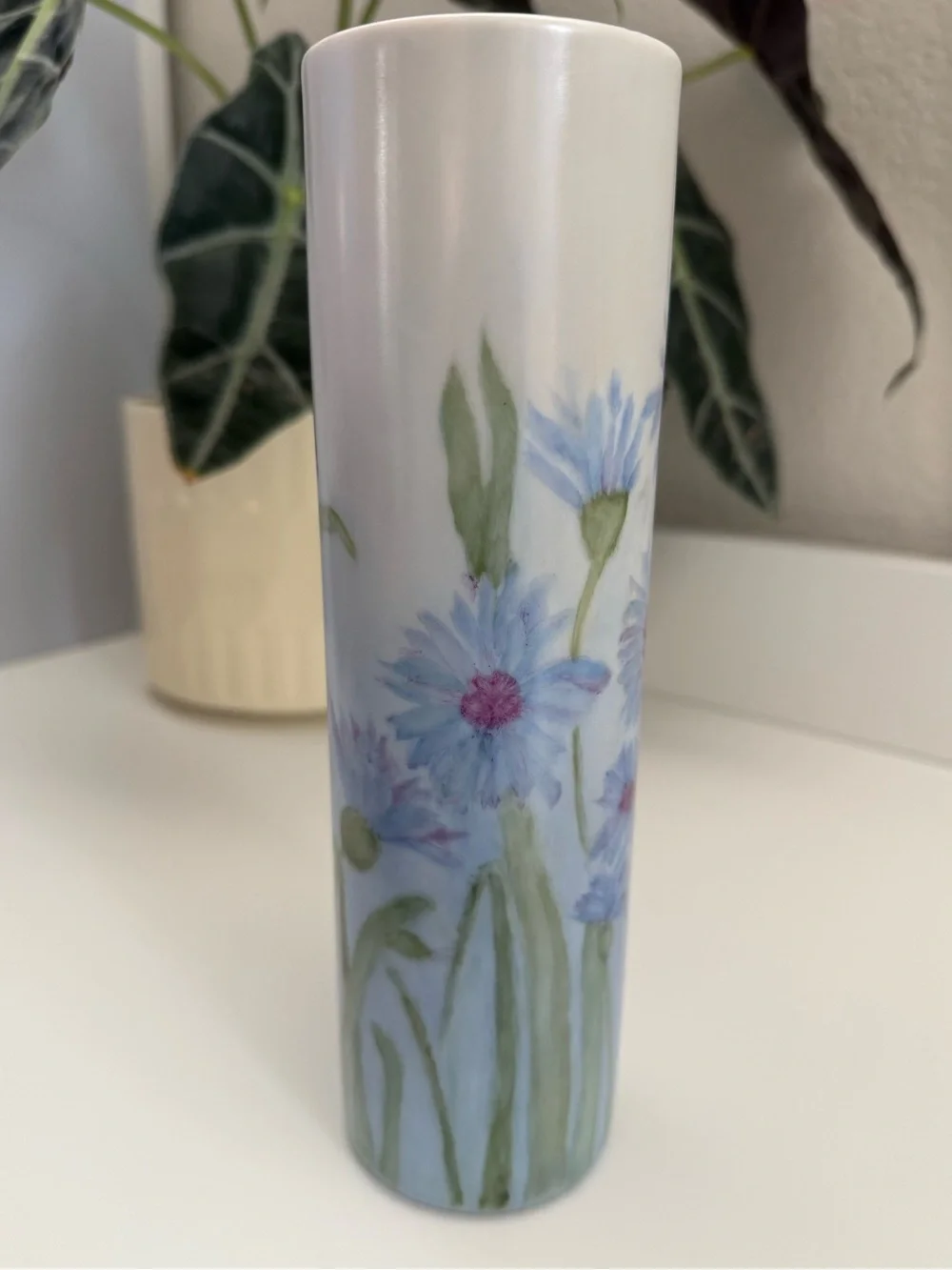 Antique Irma Sorgenfrei on Heinrich&Co Porcelain Hand painted Cornflowers Vase
